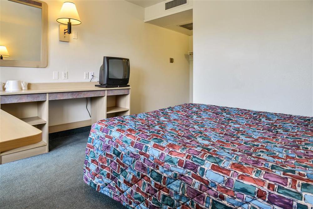 6-lenexa, Ks - Kansas Southwest
