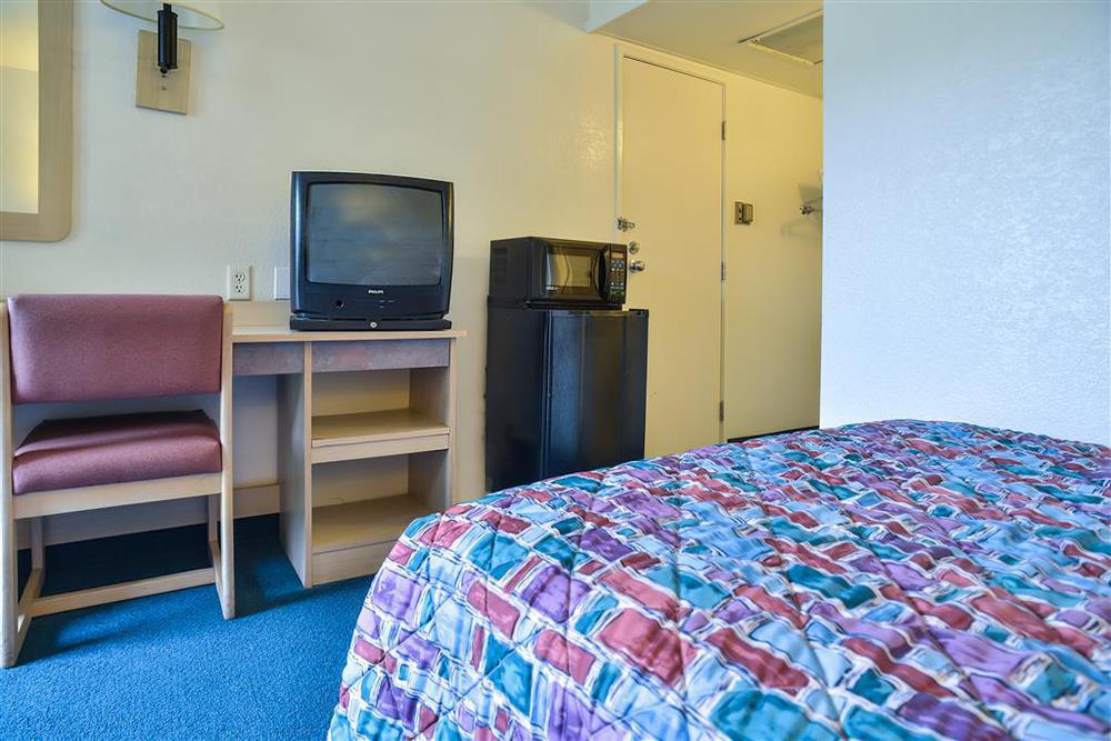 6-lenexa, Ks - Kansas Southwest Hotel